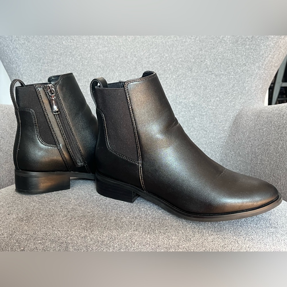 Women’s Blondo Callie Black Leather Ankle Boots